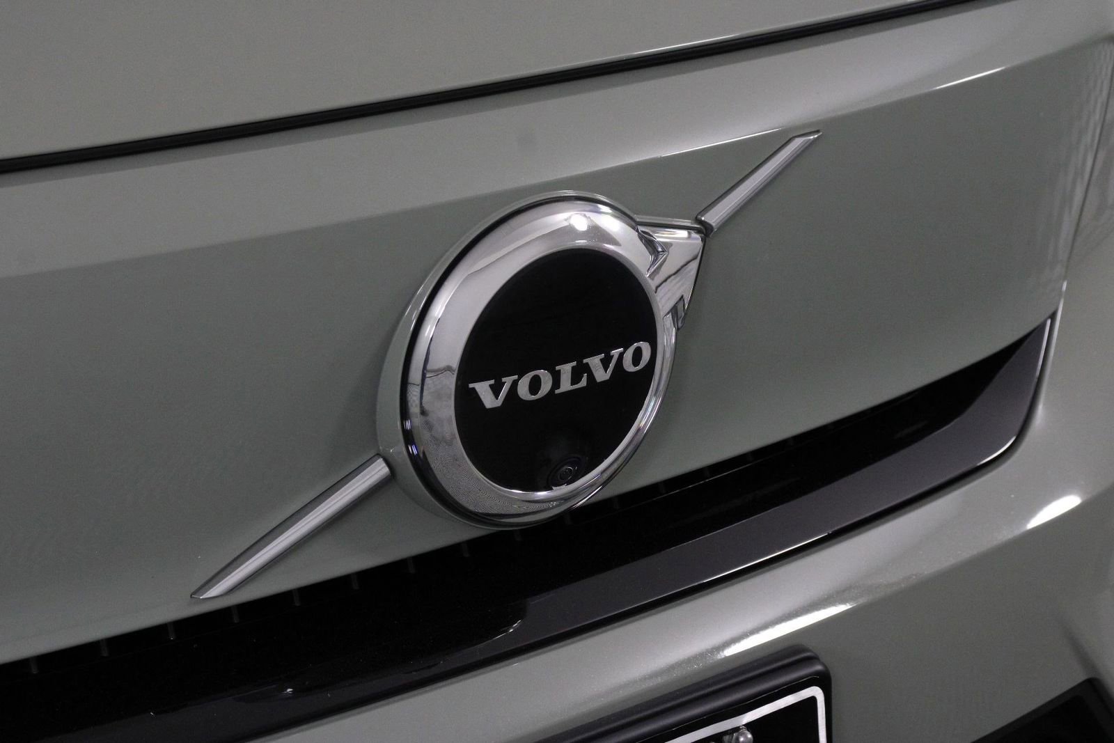 Used 2023 Volvo C40 P8 Recharge Plus AWD/4WD image 25