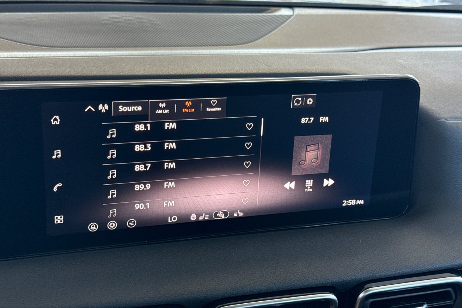 New 2026 Nissan Sentra SV w/ SV Convenience Package FWD image 17