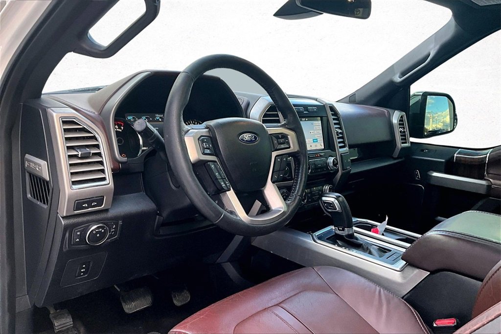 Used 2016 Ford F150 Platinum w/ Equipment Group 701A Luxury image 17