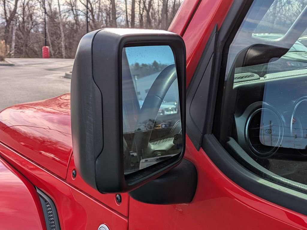 Used 2020 Jeep Wrangler Unlimited Sahara AWD/4WD image 11