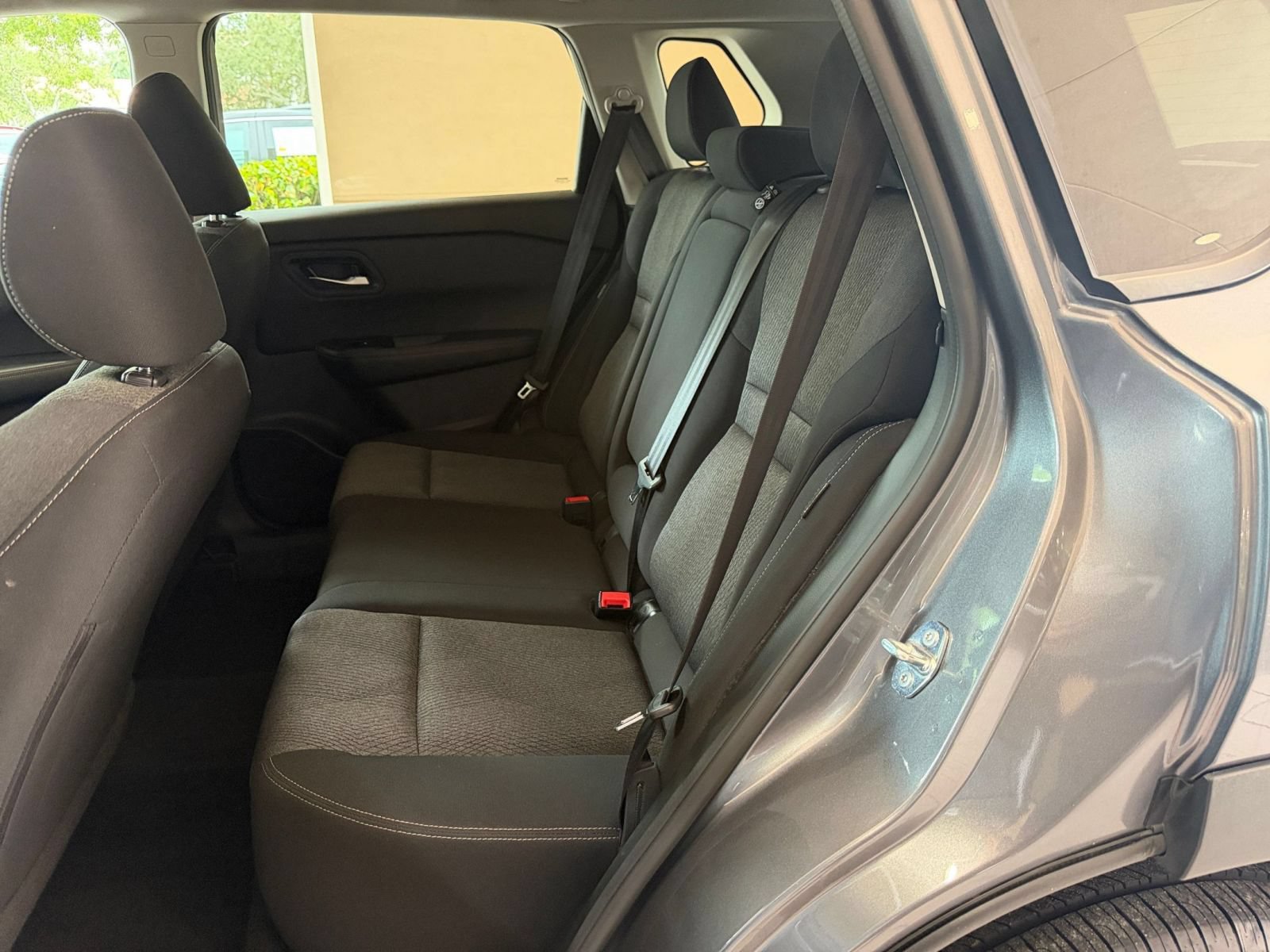 Used 2025 Nissan Rogue SV AWD/4WD image 21