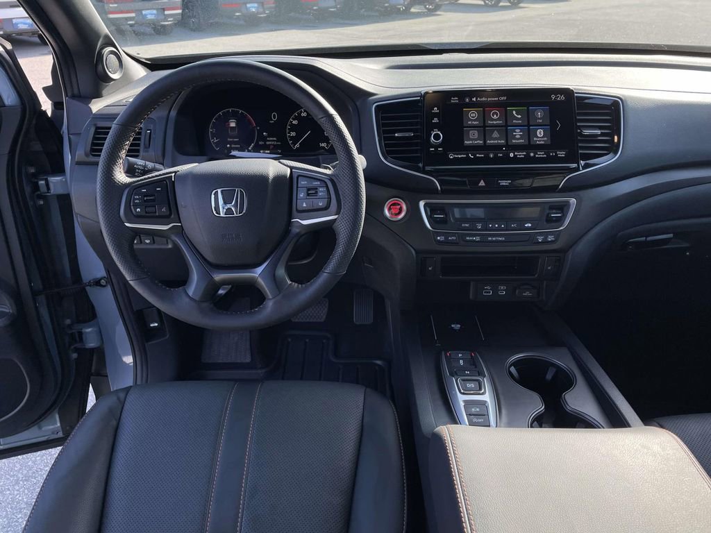 Used 2025 Honda Ridgeline TrailSport image 4