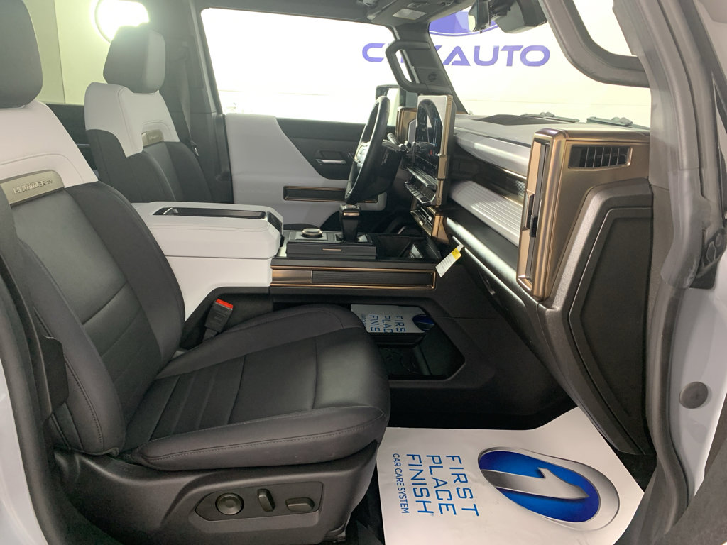 Used 2025 GMC Hummer EV 2X w/ LPO, Sport Package image 45