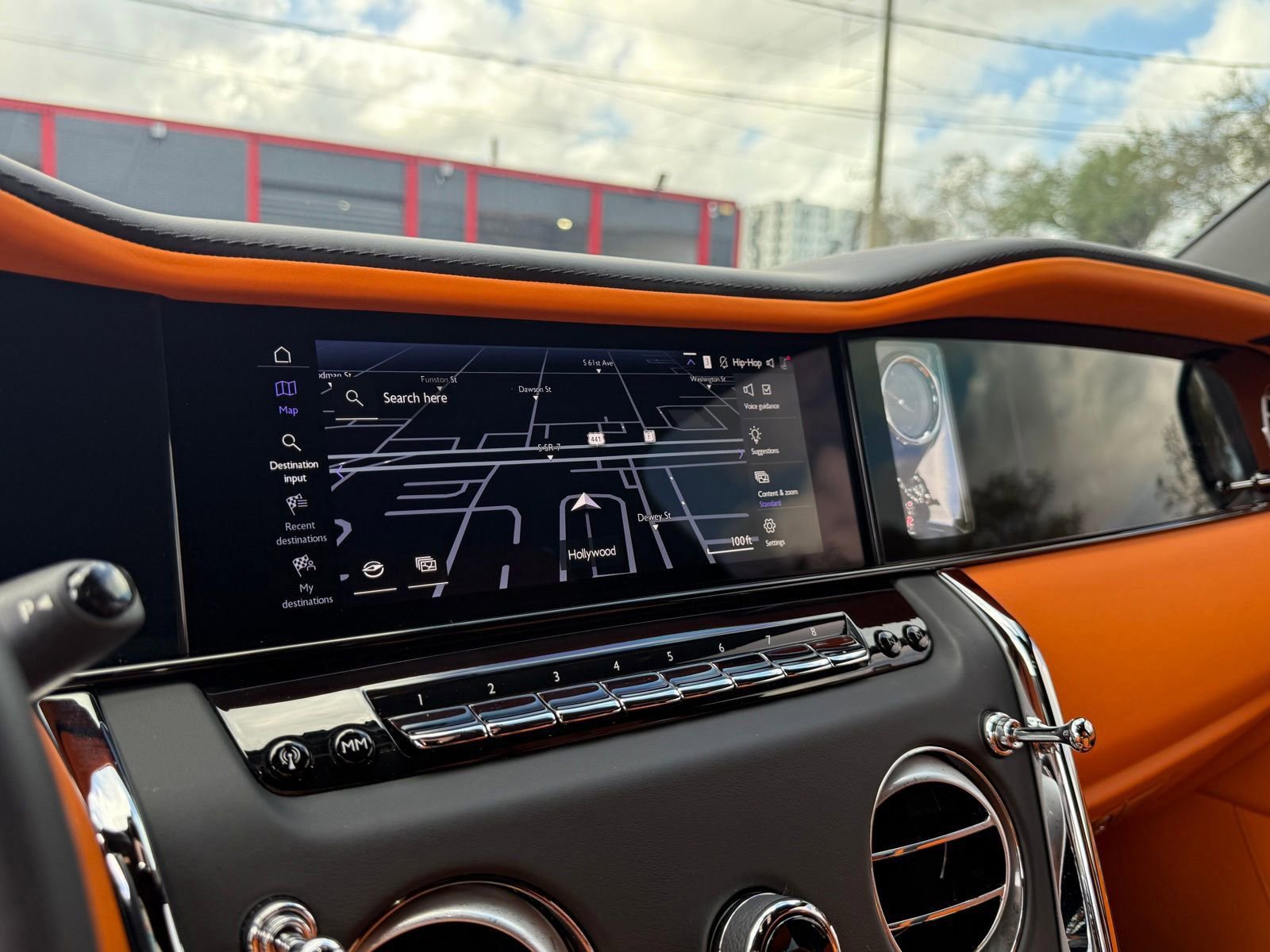 Used 2025 Rolls-Royce Cullinan image 49