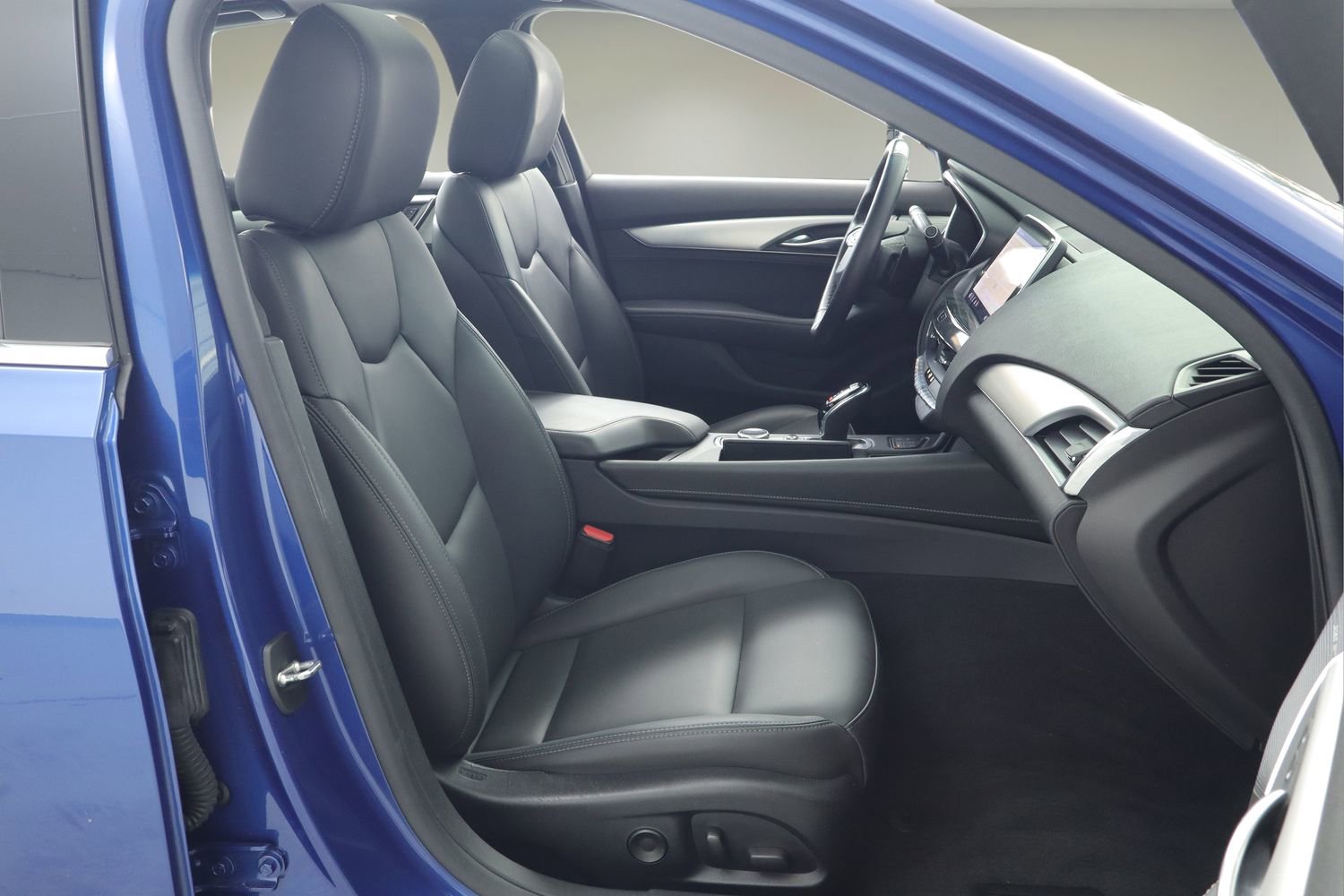 Used 2023 Cadillac CT5 Luxury w/ Sun And Sound Package image 15