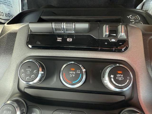 Used 2024 RAM 3500 Big Horn image 40