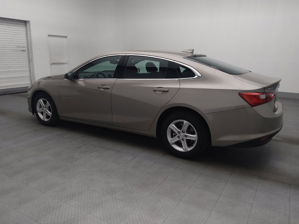 Used 2025 Chevrolet Malibu LT FWD image 3