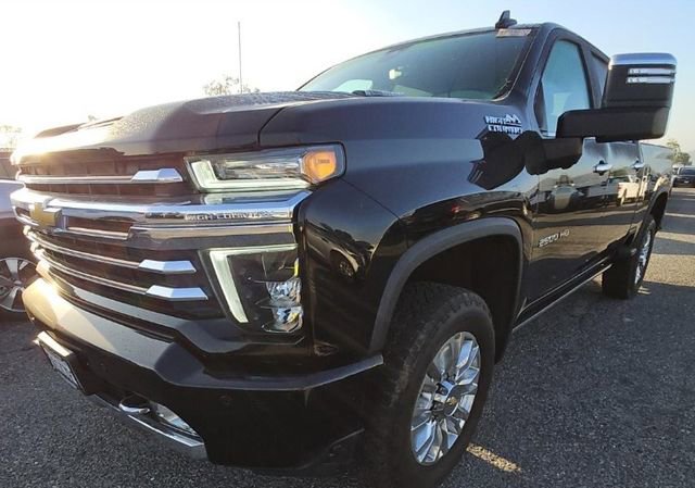 Used 2022 Chevrolet Silverado 2500 High Country w/ Z71 Off-Road Package AWD/4WD image 3