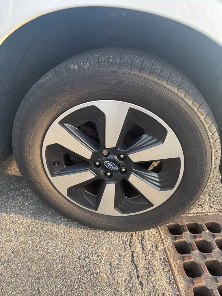 Used 2018 Subaru Forester 2.5i w/ Alloy Wheel Package image 8