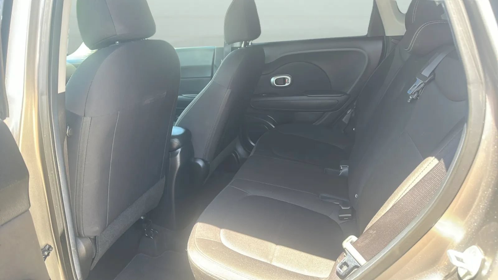 Used 2018 Kia Soul FWD image 29
