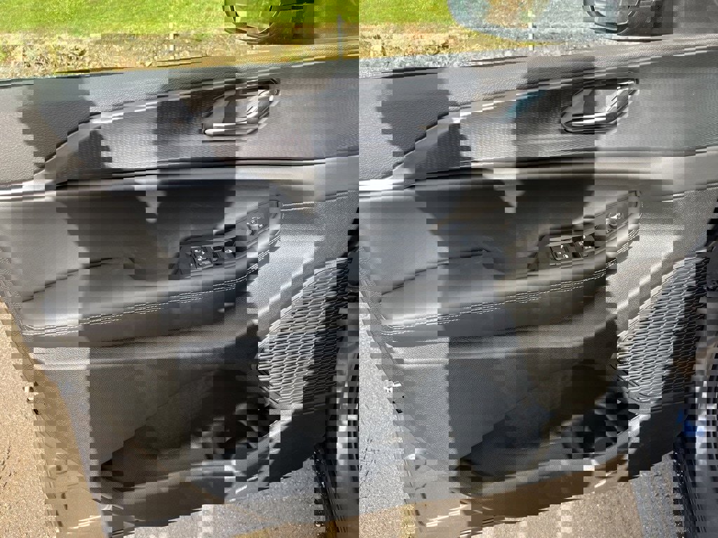 New 2025 Jeep Grand Cherokee Laredo X image 18