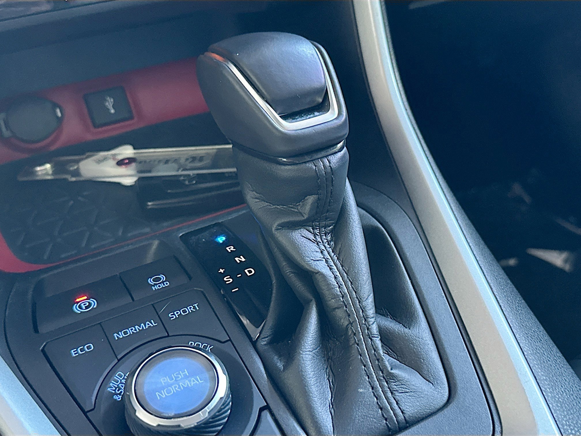 Used 2022 Toyota RAV4 TRD Off-Road image 16