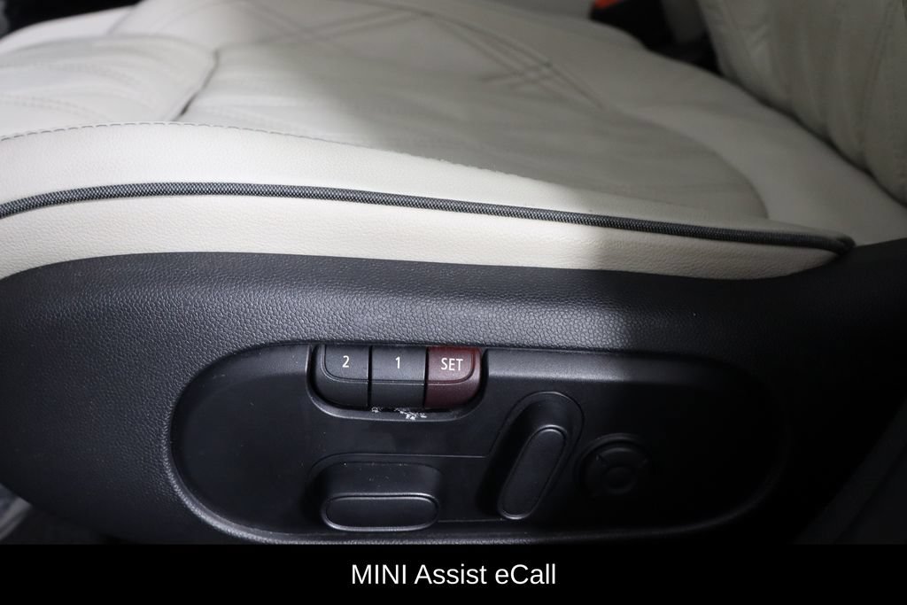 Used 2022 MINI Cooper Clubman S w/ Premium Package AWD/4WD image 23