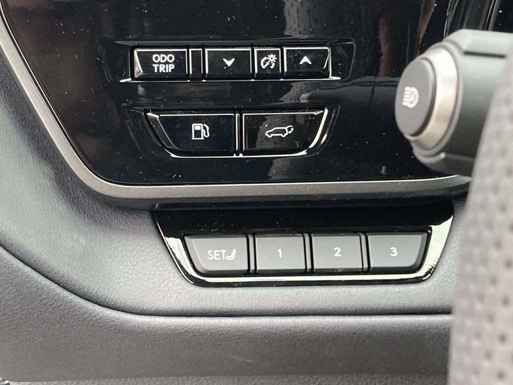 New 2026 Lexus TX 500h AWD image 19