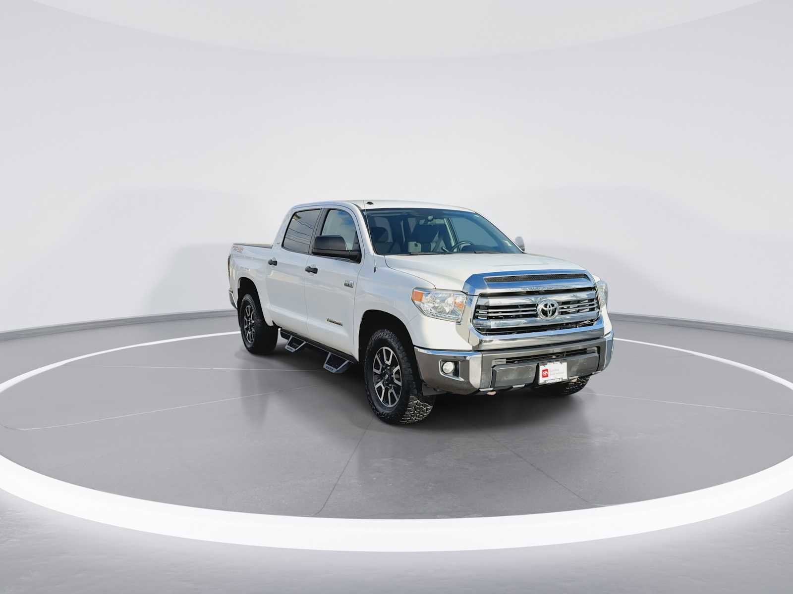 Certified 2016 Toyota Tundra SR5 image 2