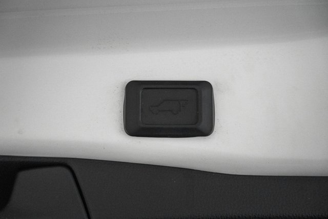 Used 2024 Toyota RAV4 SE image 11