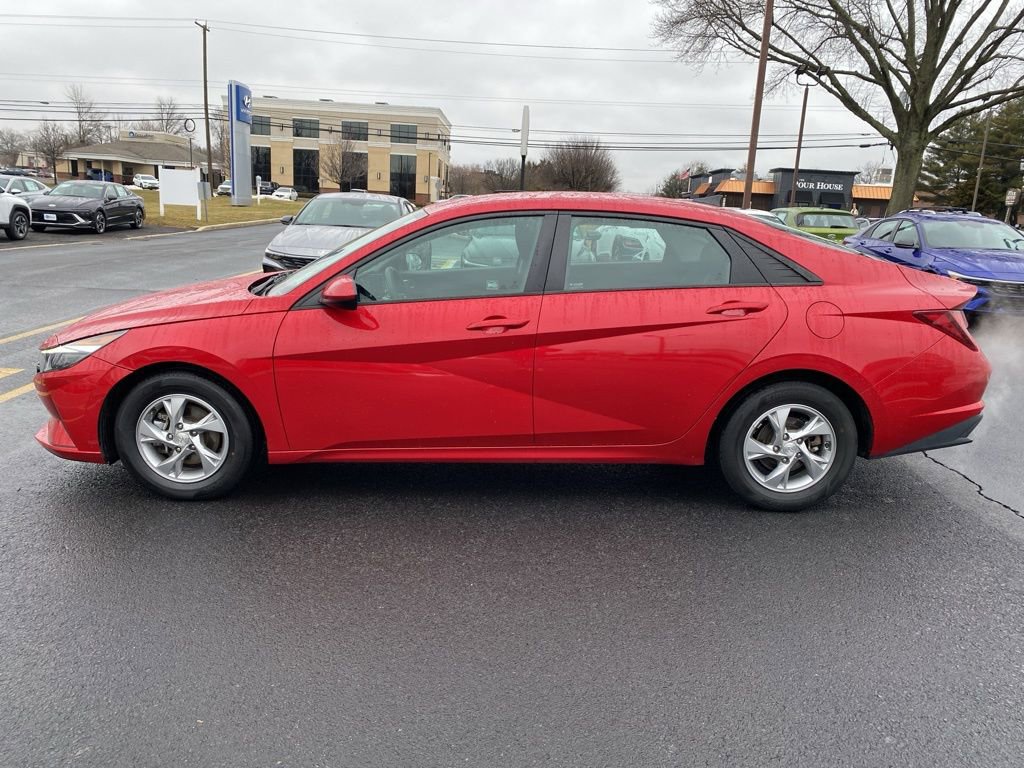 Certified 2021 Hyundai Elantra SE image 6