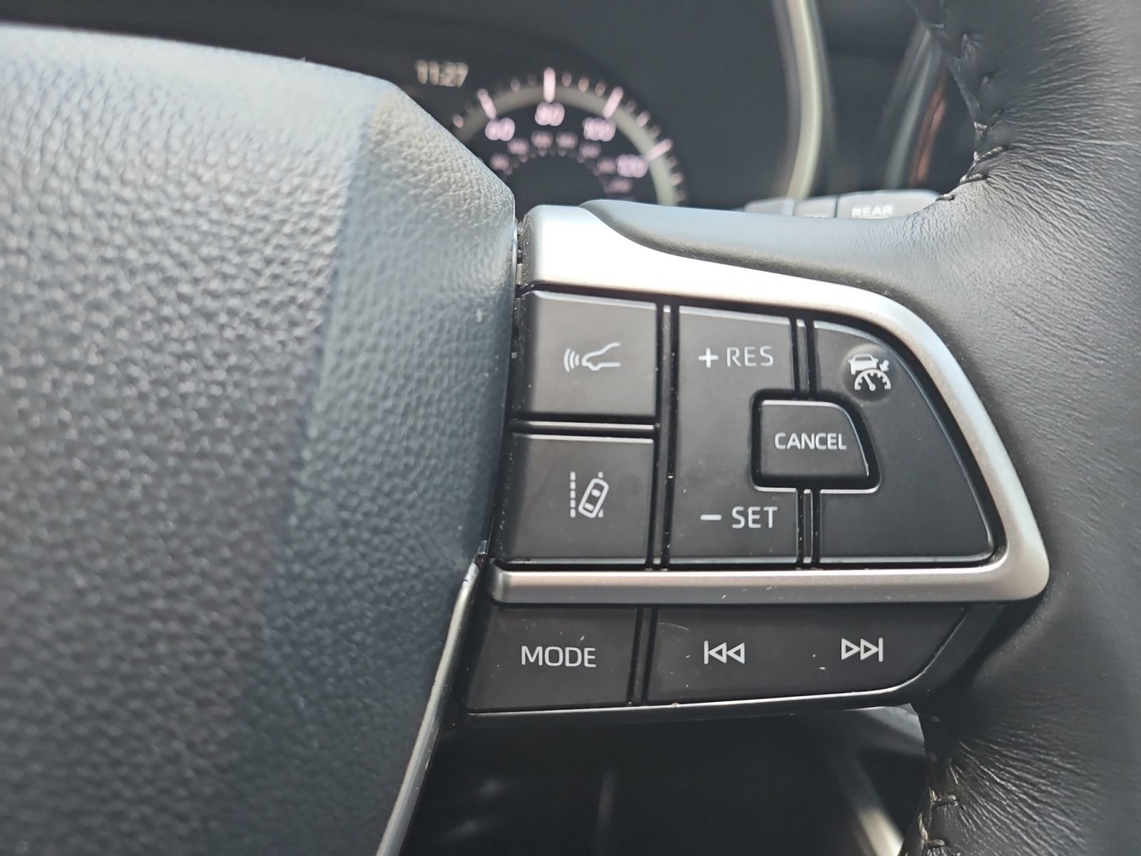 Used 2026 Toyota Highlander XLE AWD/4WD image 29