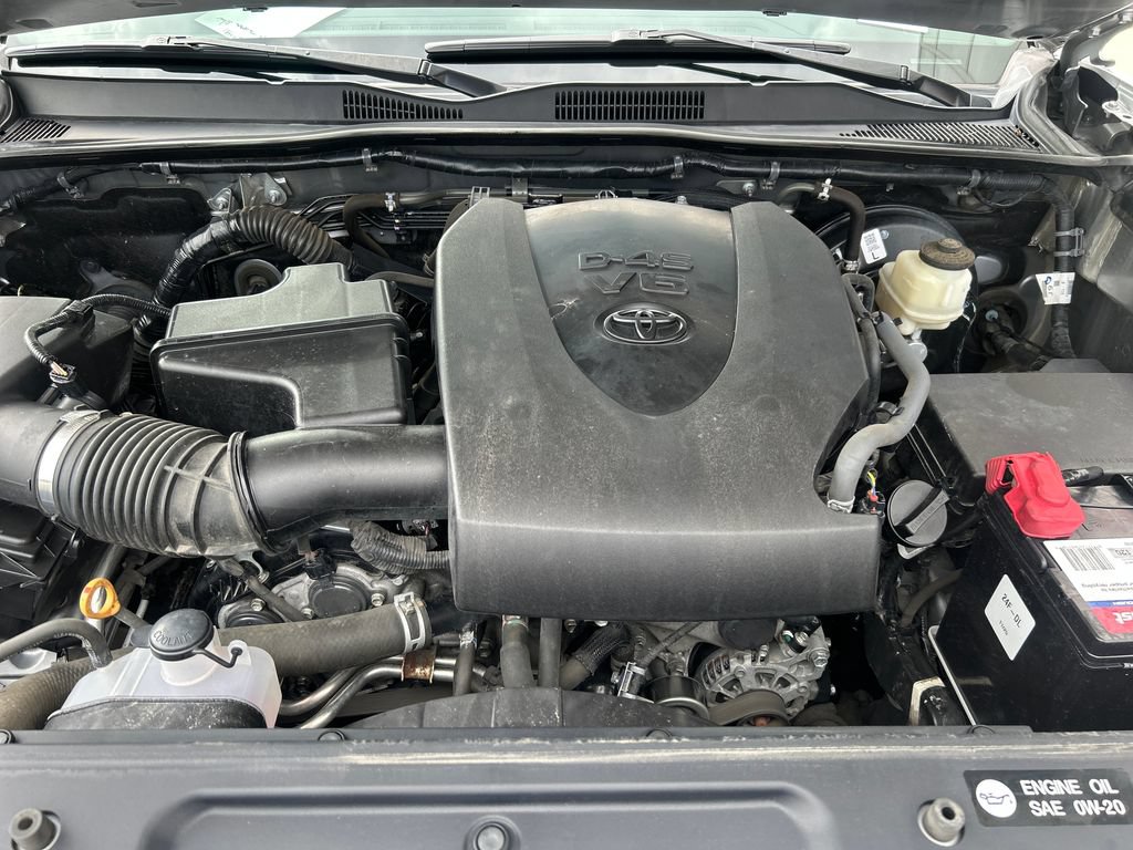 Certified 2018 Toyota Tacoma TRD Sport AWD/4WD image 23