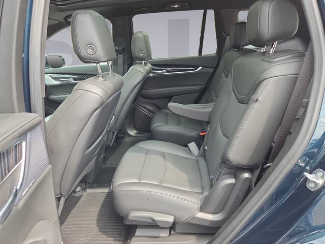 Certified 2024 Cadillac XT6 Premium Luxury w/ Technology Package AWD/4WD image 16