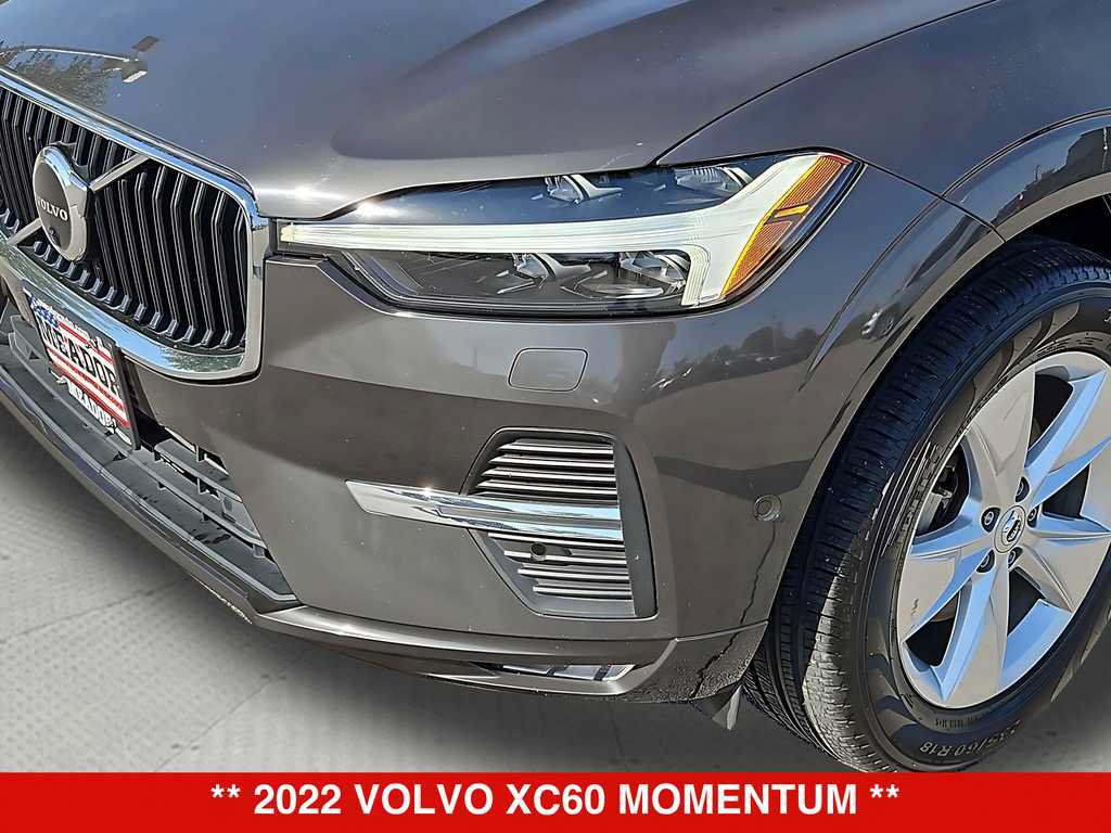 Used 2022 Volvo XC60 B5 Momentum AWD/4WD image 11