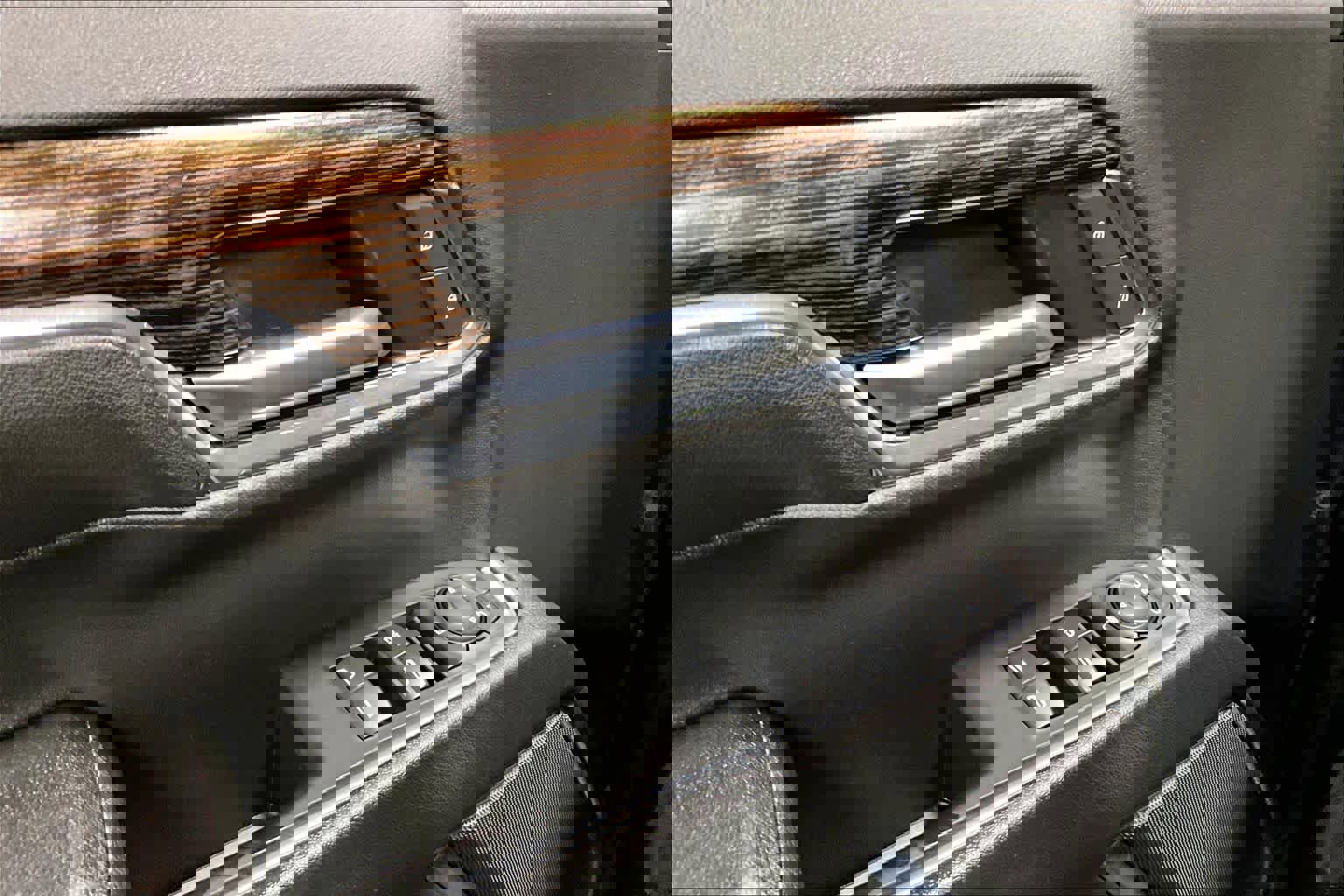 Used 2023 GMC Sierra 1500 Elevation image 30