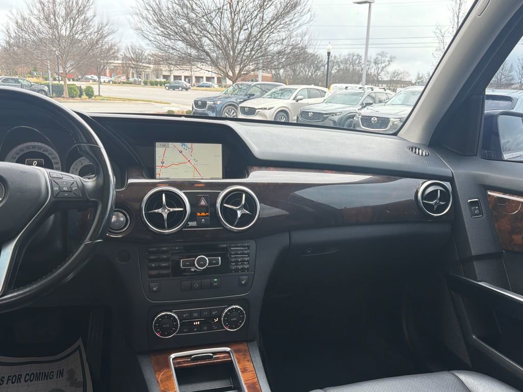 Used 2015 Mercedes-Benz GLK 350 4MATIC image 27