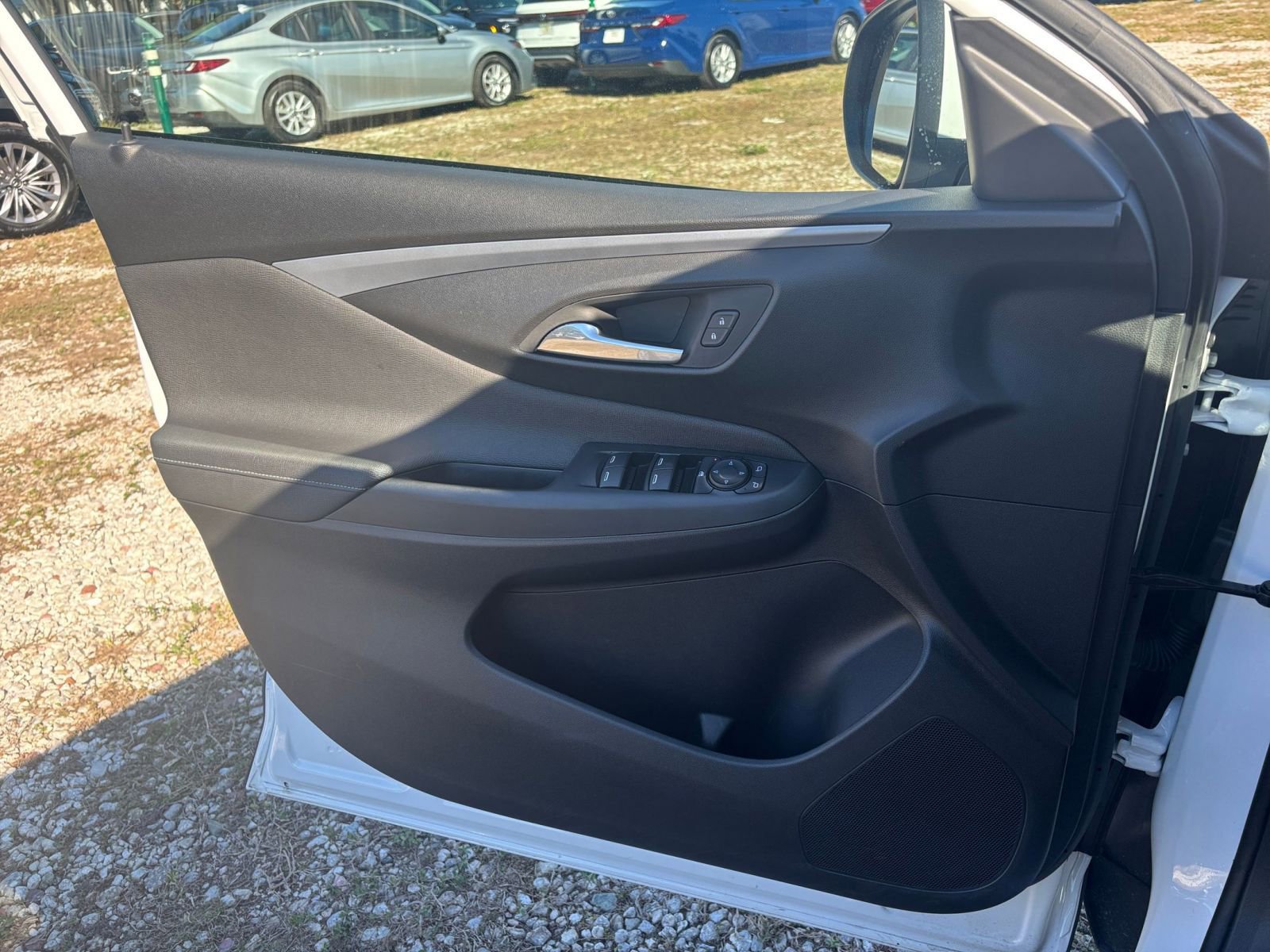 Used 2025 Buick Envista Preferred image 20