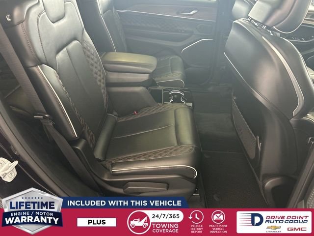 Used 2023 Jeep Grand Cherokee L Summit w/ Luxury Tech Group V image 44