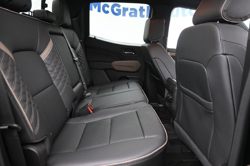 New 2026 GMC Canyon Denali AWD/4WD image 10