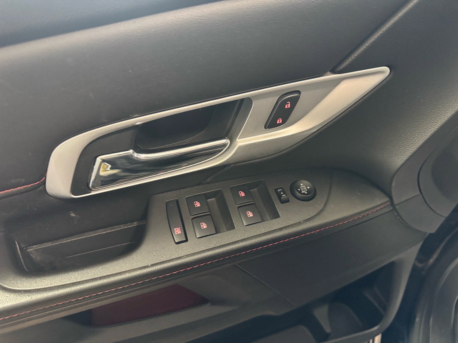 Used 2015 GMC Terrain SLE image 15