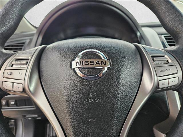 Used 2015 Nissan Altima 2.5 S w/ Power Driver Seat Package FWD image 16