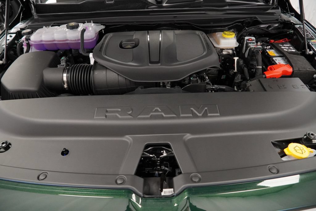 New 2027 RAM 1500 Laramie w/ Laramie Preferred Package AWD/4WD image 37