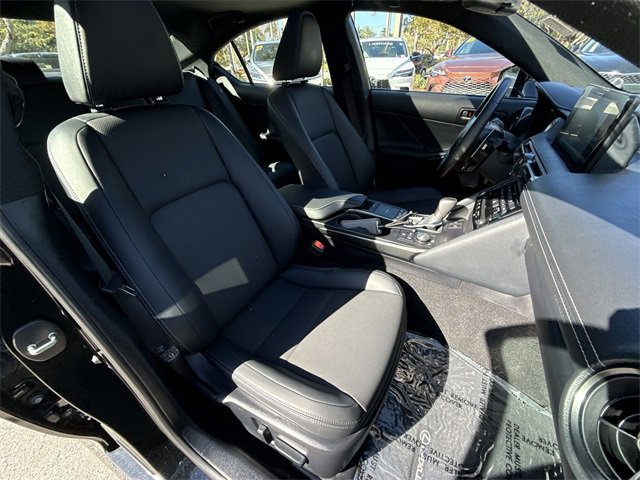 Certified 2025 Lexus IS 350 F Sport image 26
