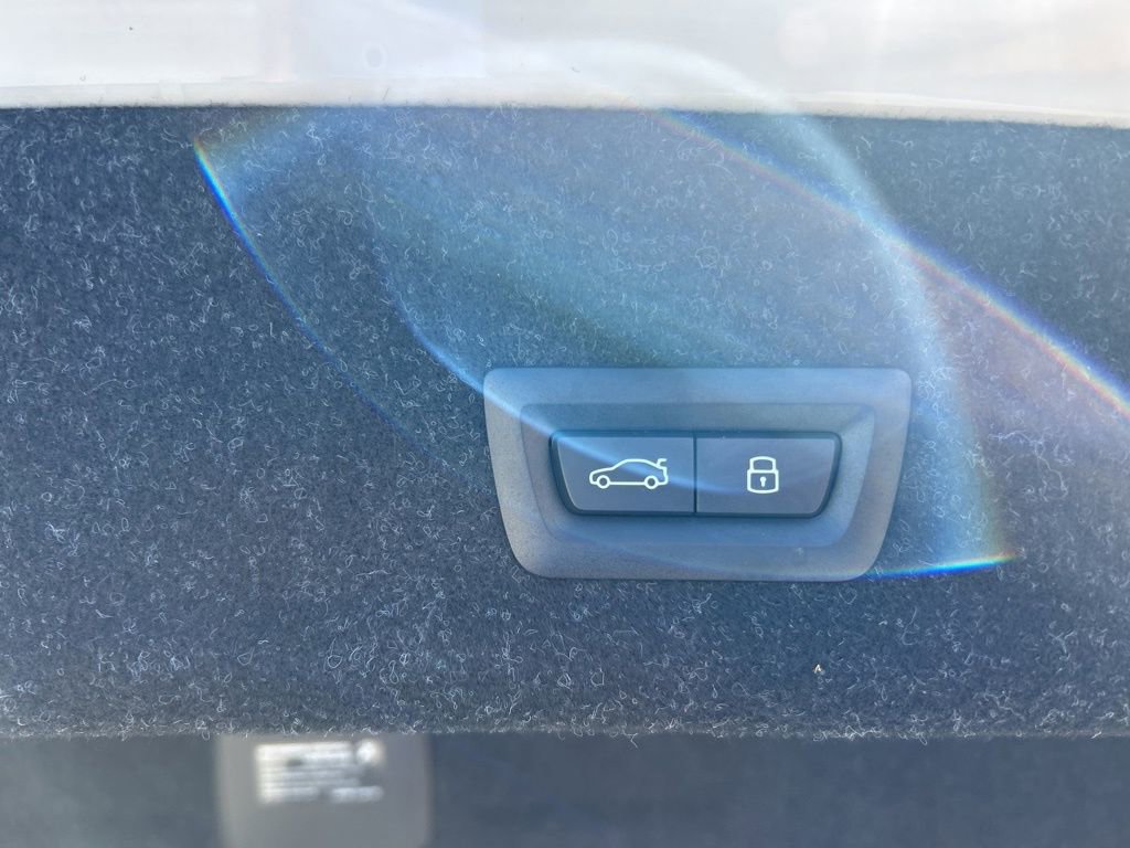 Used 2025 BMW 330i xDrive Sedan image 34