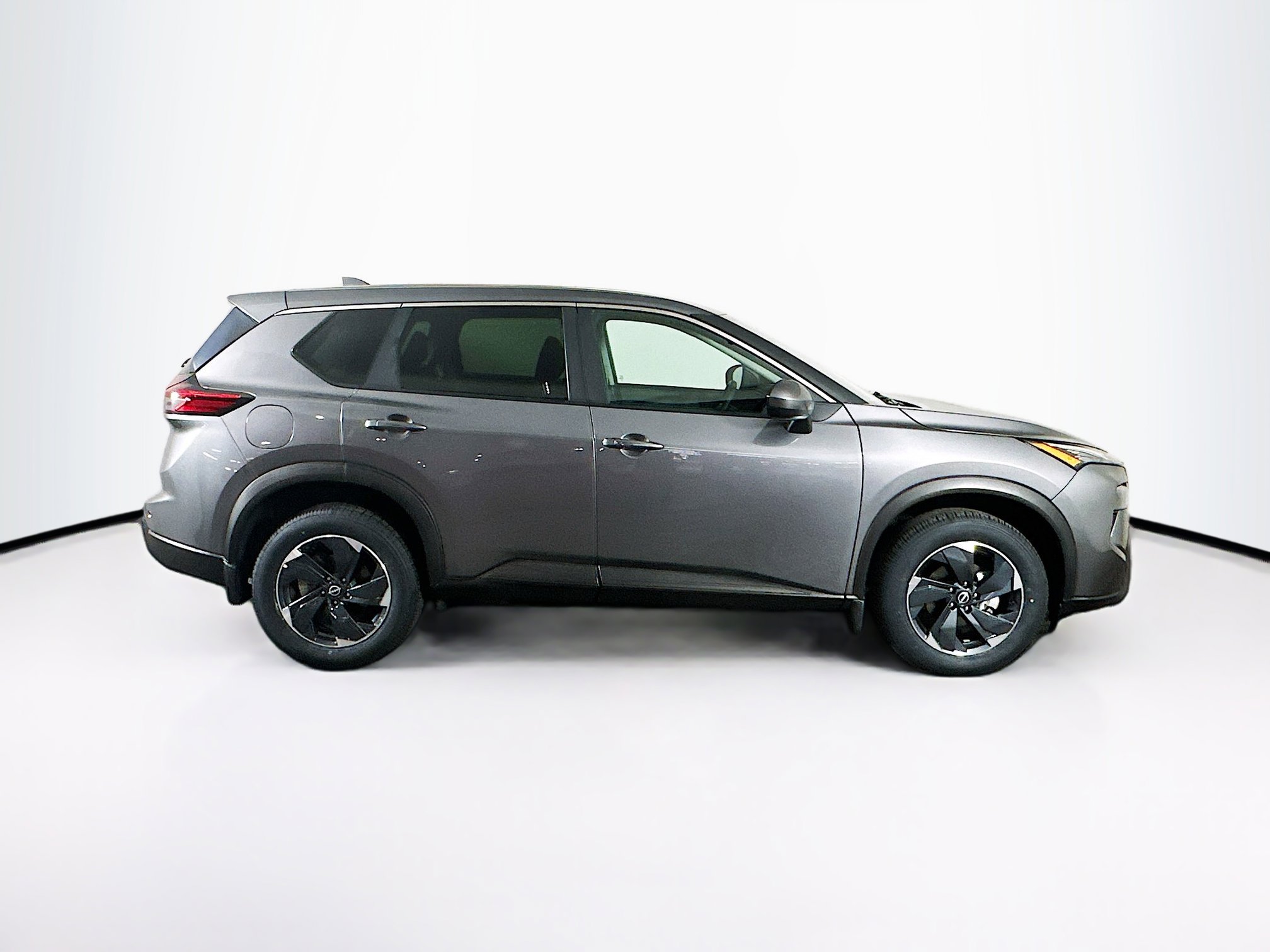 Used 2024 Nissan Rogue SV image 10