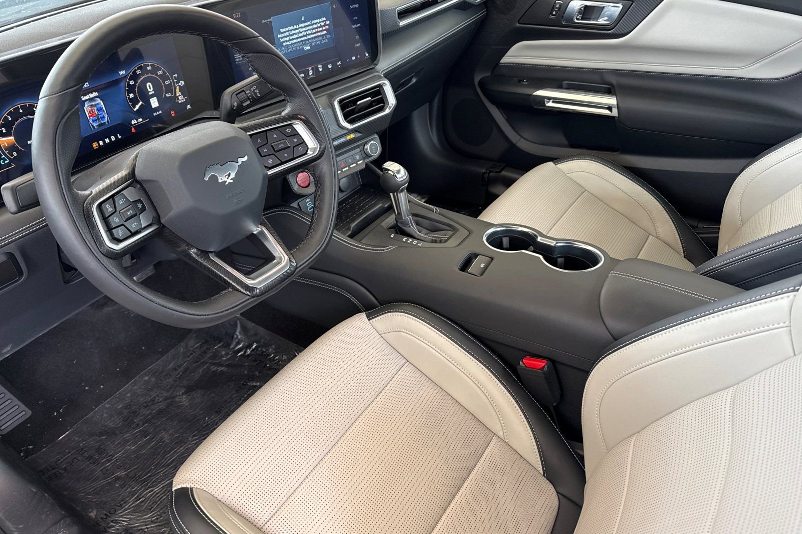 Used 2024 Ford Mustang Premium image 10
