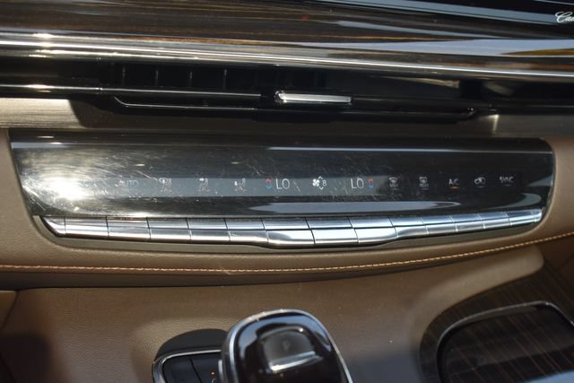 Certified 2023 Cadillac Escalade Sport w/ LPO, ONYX Package AWD/4WD image 38