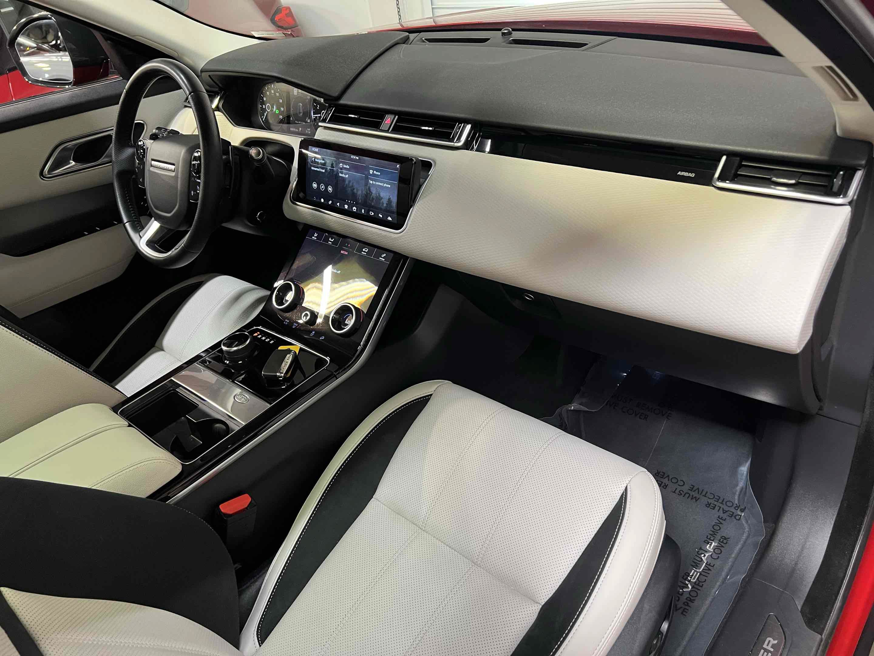 Used 2020 Land Rover Range Rover Velar S AWD/4WD image 47