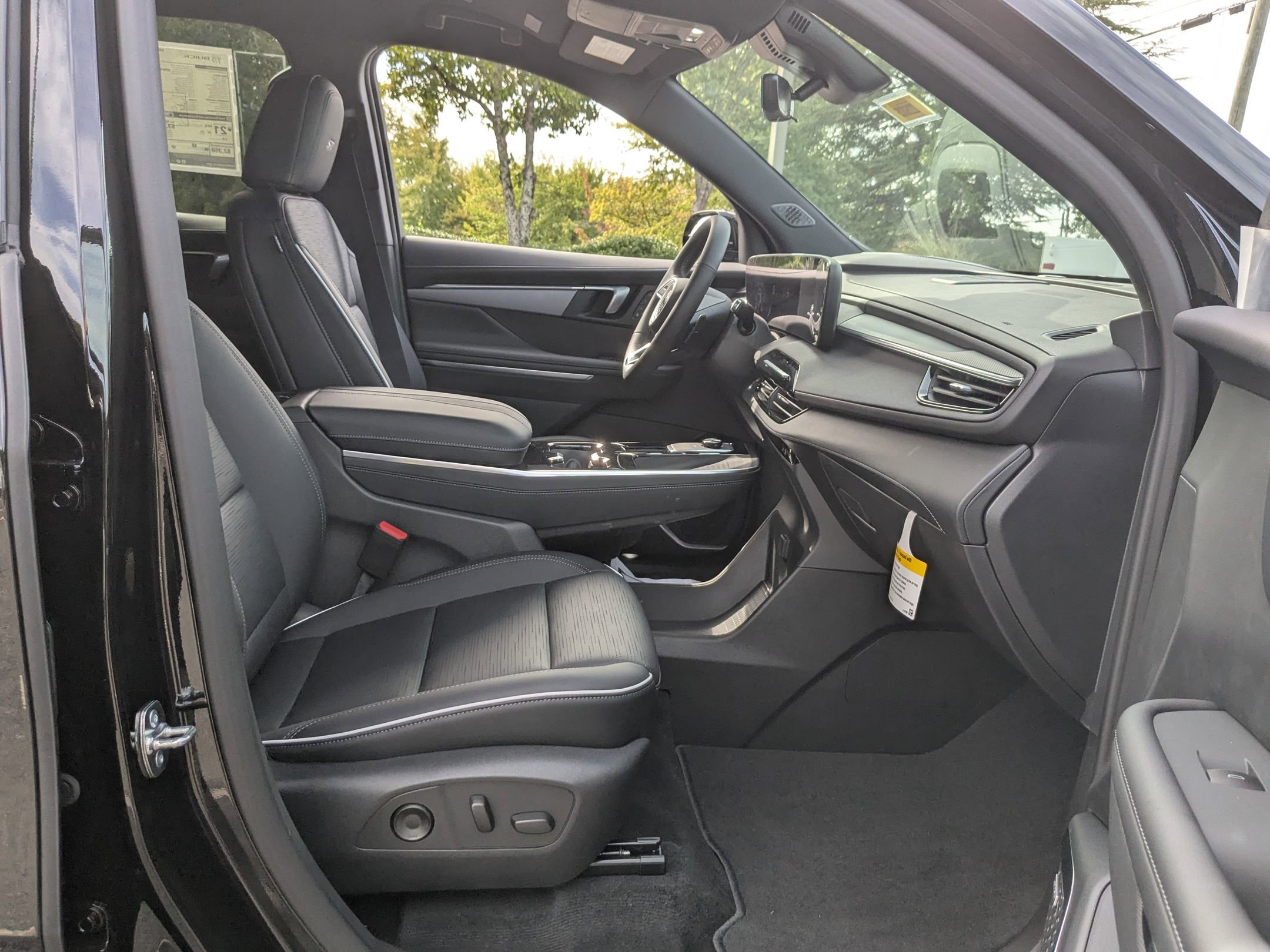 New 2026 Buick Enclave Sport Touring w/ Power Package image 27