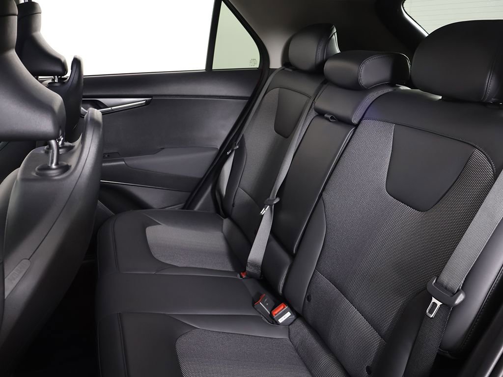 Used 2023 Kia Niro EX Touring image 34