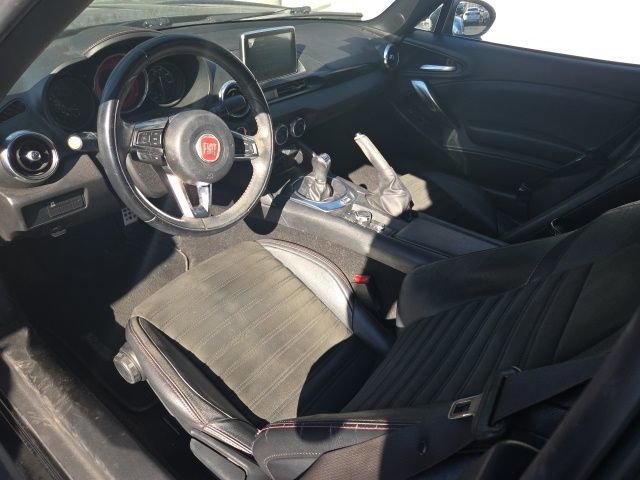 Used 2017 FIAT 124 Spider Abarth image 5