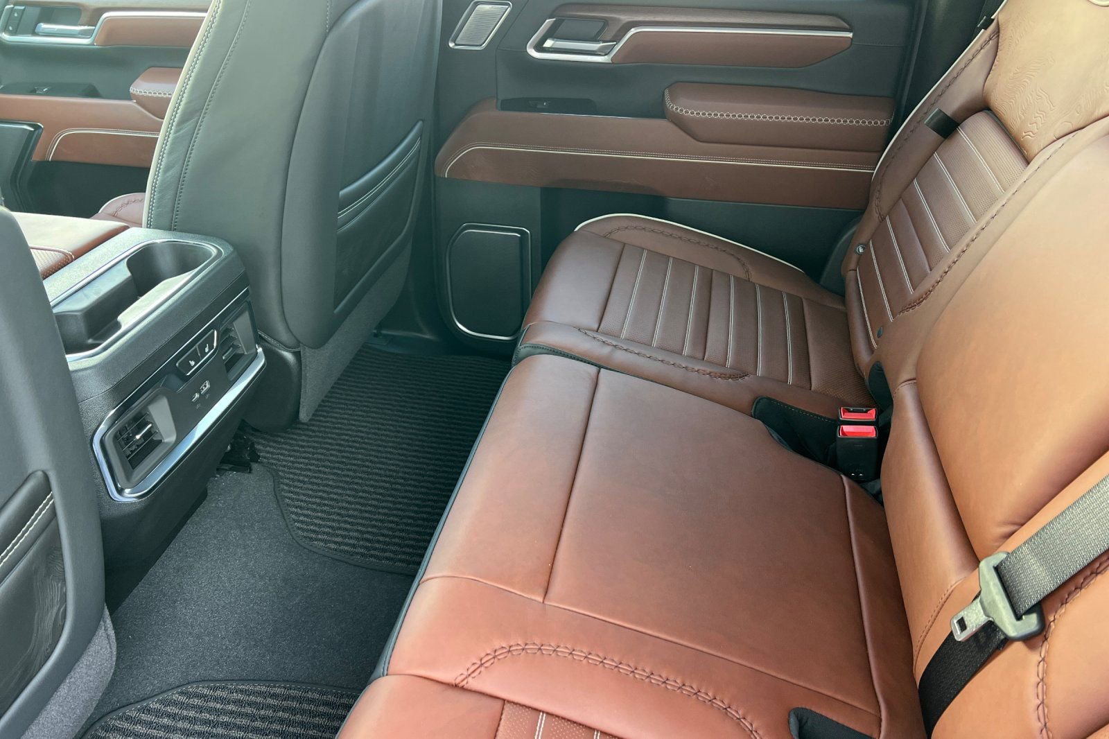 New 2026 GMC Sierra 2500 Denali Ultimate AWD/4WD image 10