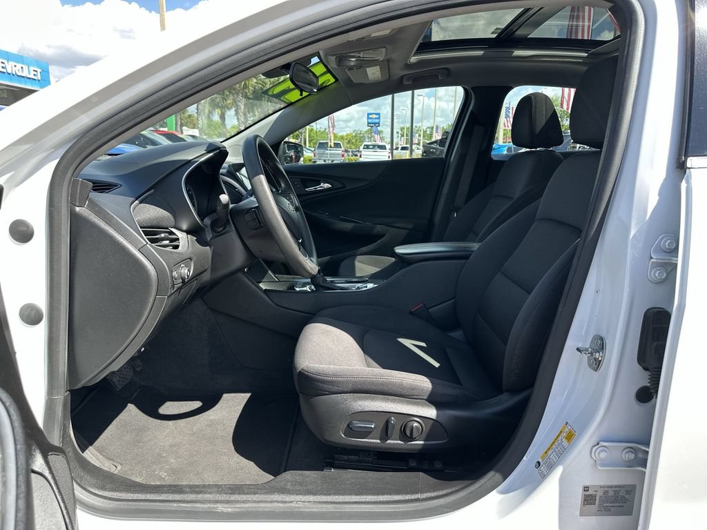 Used 2024 Chevrolet Malibu LT FWD image 19