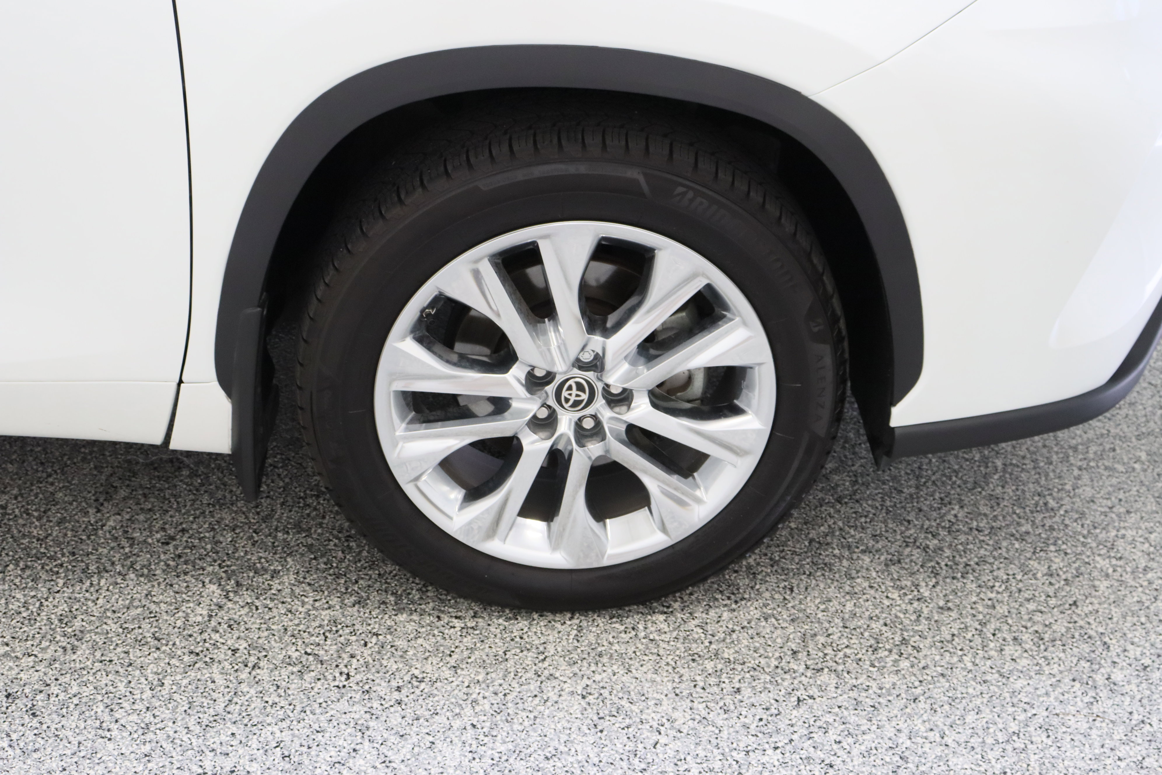 Certified 2020 Toyota Highlander Limited image 5