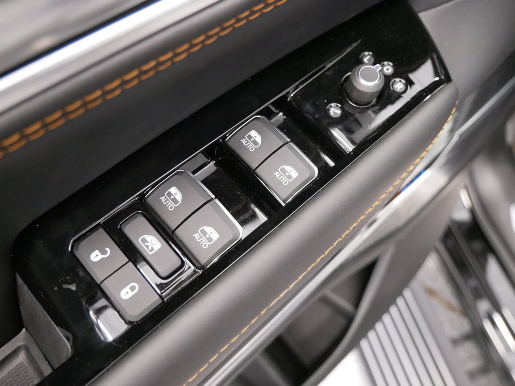 New 2026 Jeep Grand Wagoneer L Summit AWD/4WD image 19