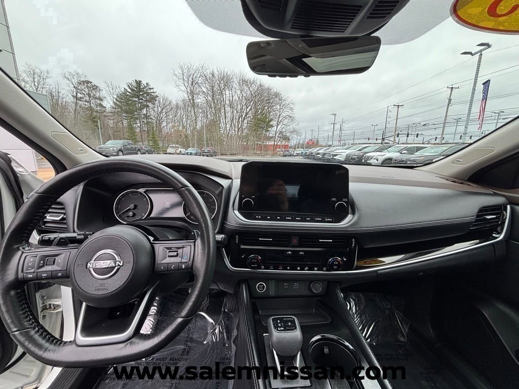 Certified 2023 Nissan Rogue SL w/ SL Premium Package AWD/4WD image 5