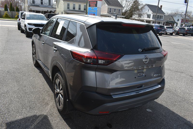 Used 2023 Nissan Rogue SV AWD/4WD image 7