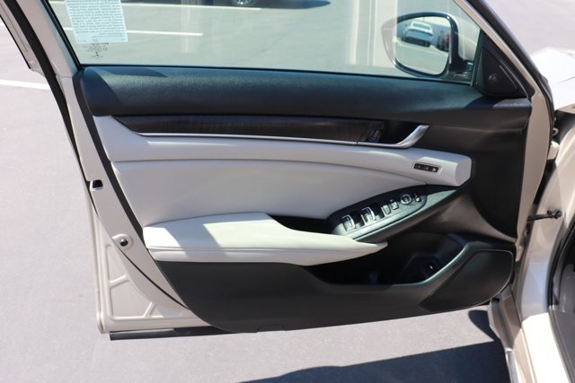Used 2020 Honda Accord EX-L image 9