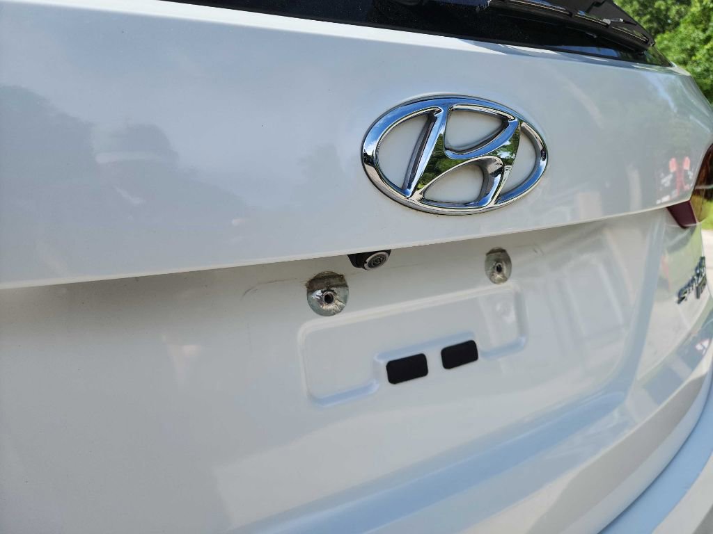 Used 2017 Hyundai Santa Fe Sport w/ Cargo Package FWD image 7